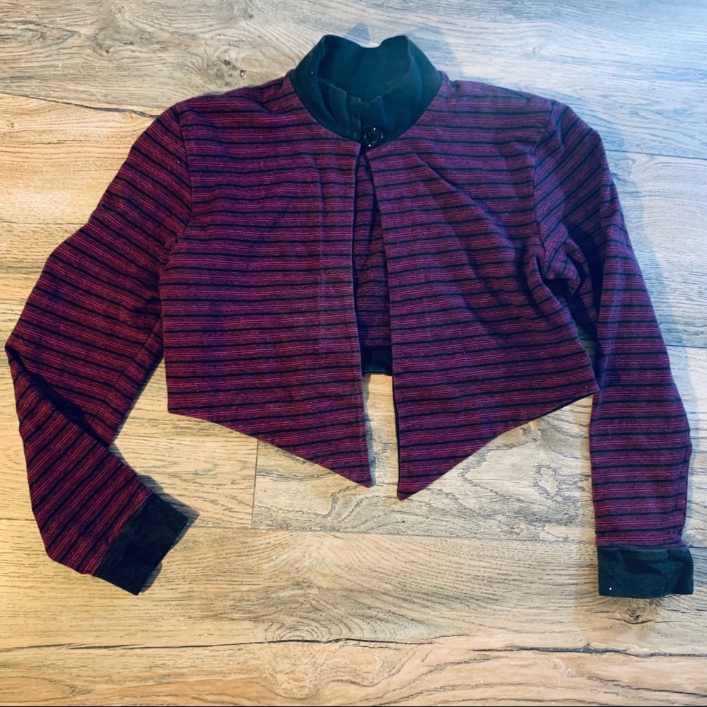 Crop Long sleeve covers anything blk